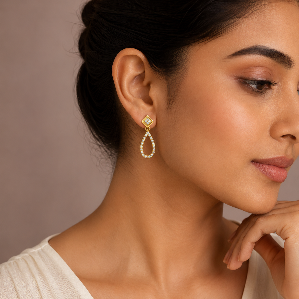 Liora Crystal Teardrop Earrings GWE 296