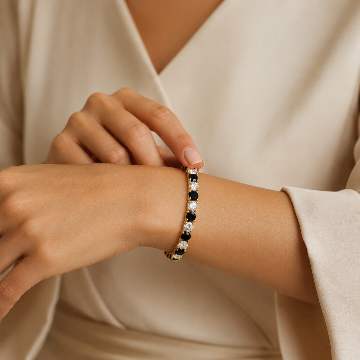 Noir Luxe Bracelet  GWB-78