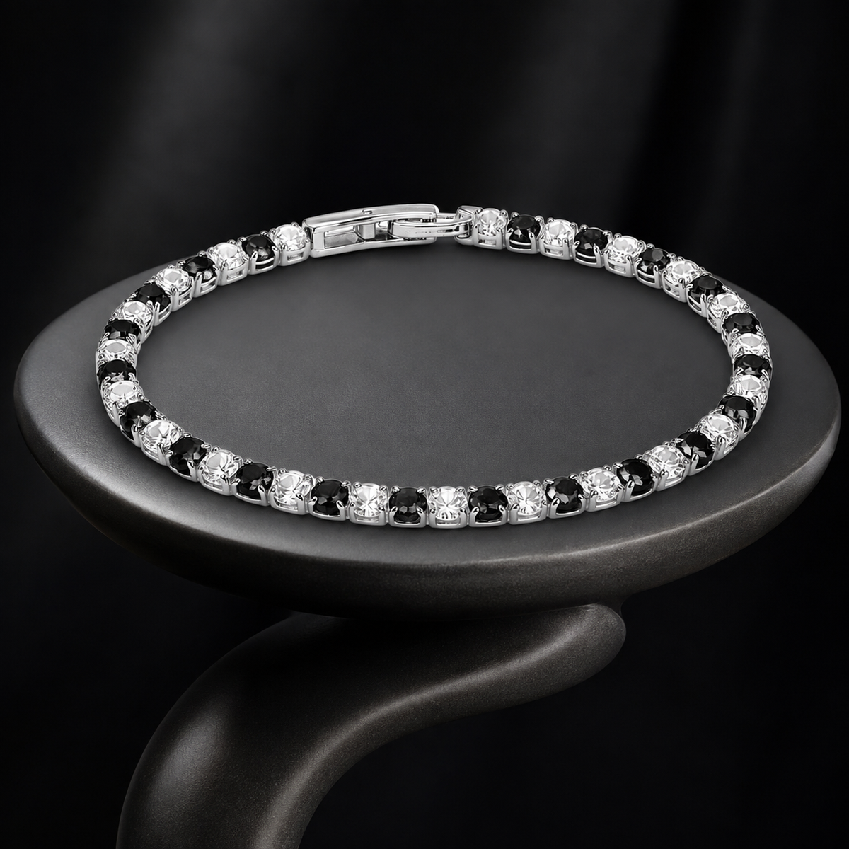 Noir Gleam Bracelet  GWB-119