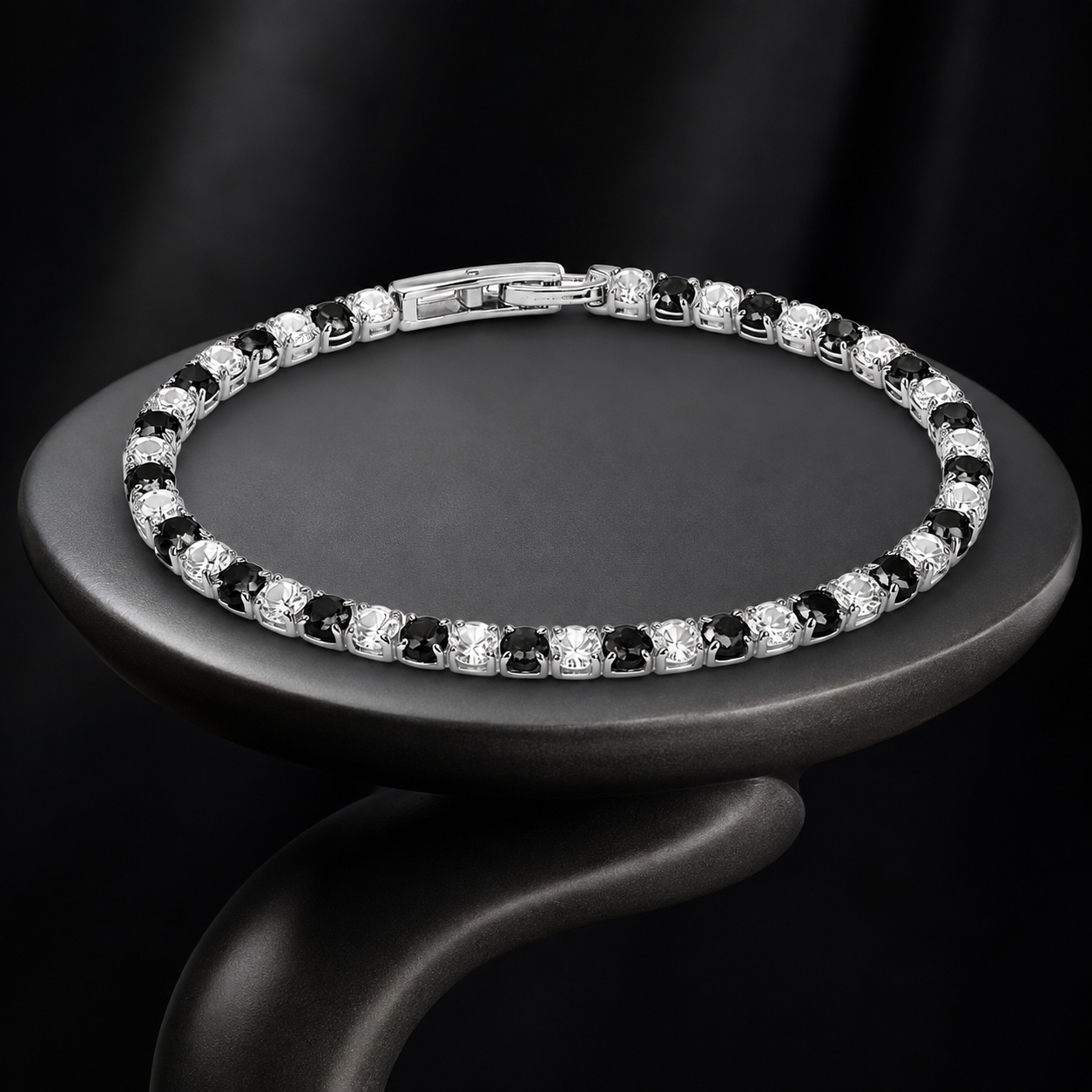 Noir Gleam Bracelet  GWB-119
