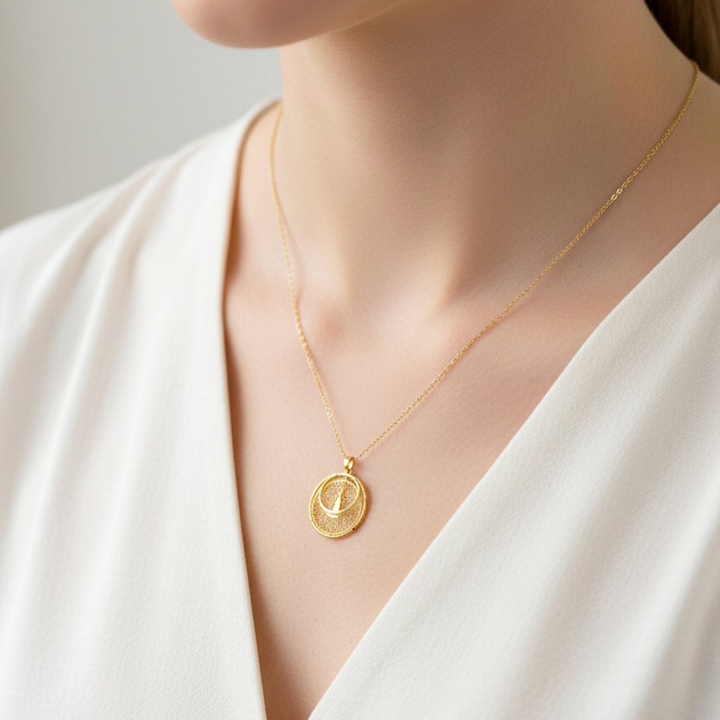 Modern Sunburst Medallion Teardrop Necklace GWN -158
