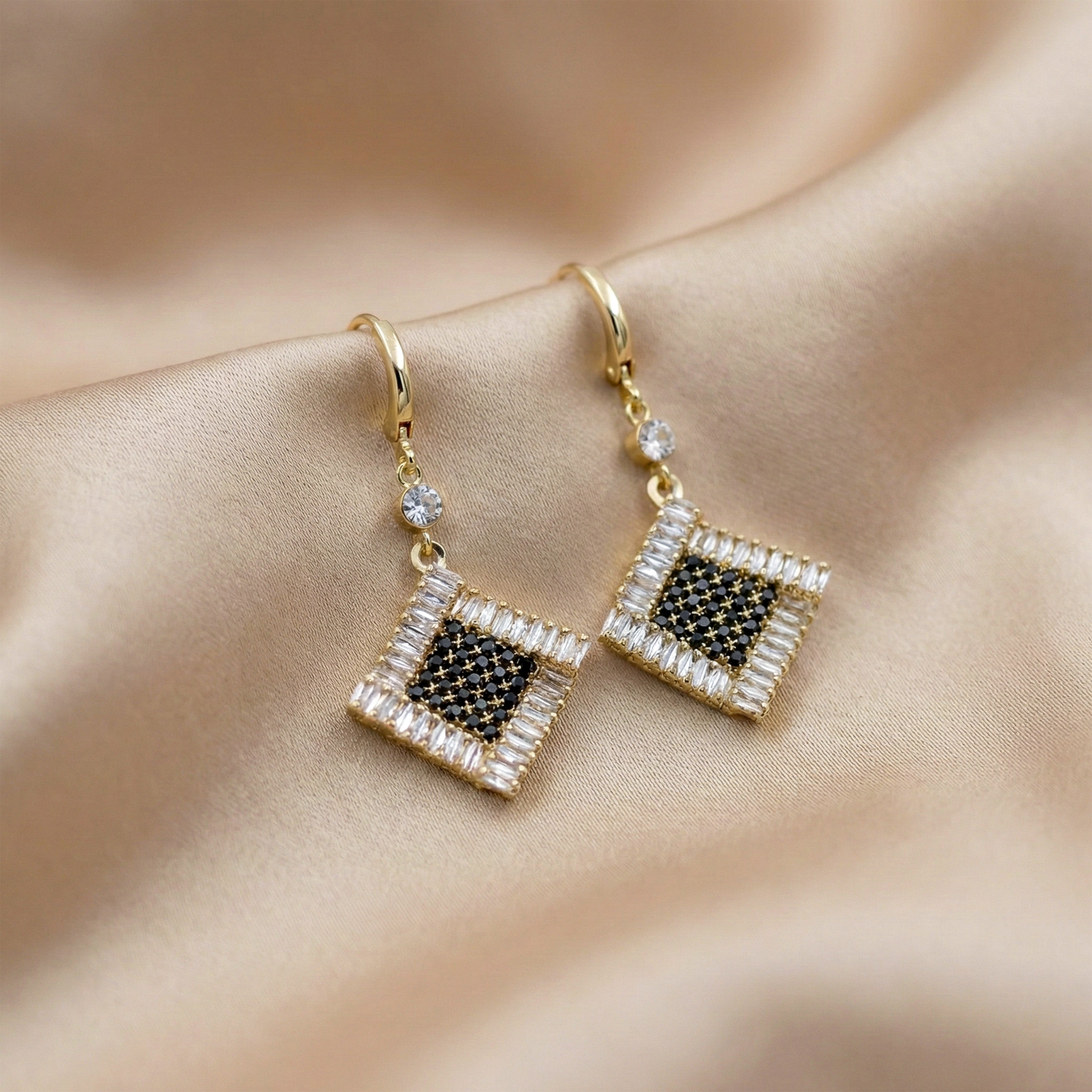 Classic Square Black Noir Hoop Earrings GWE -150