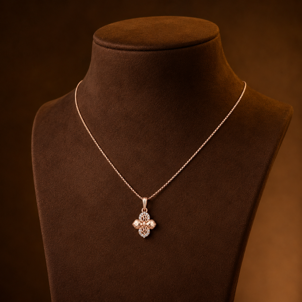Crystal Clover Pendant Necklace GWN-204