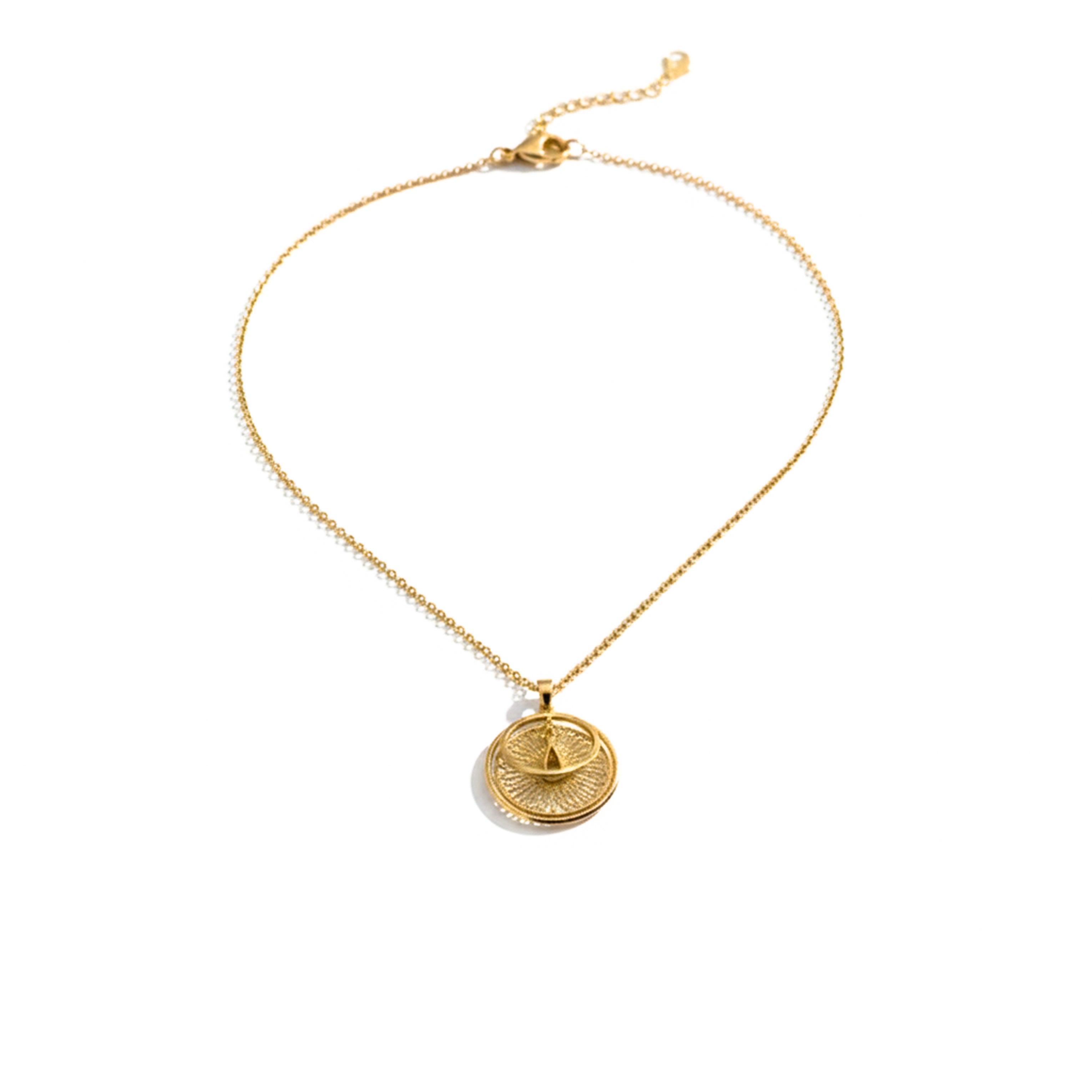 Modern Sunburst Medallion Teardrop Necklace GWN -158