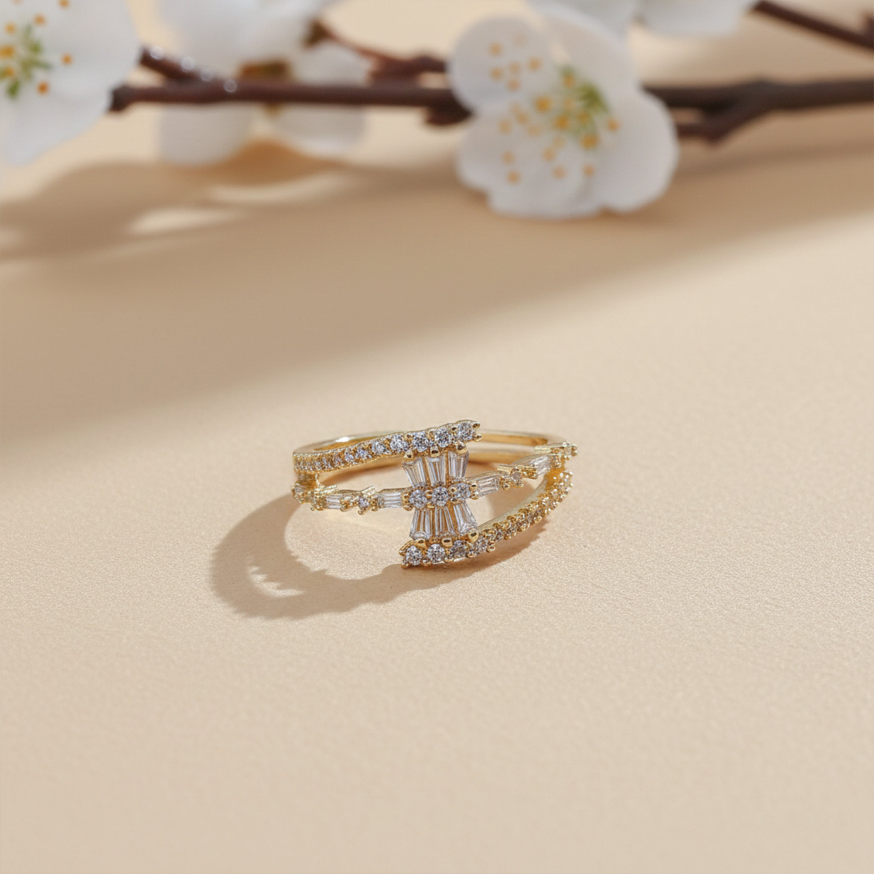 Baguette Bow Hourglass Split Band Ring GWR-82