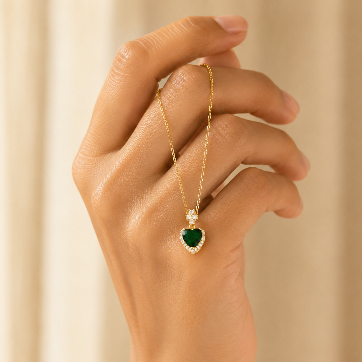 Modern Emerald Heart Halo Pendant Necklace GWN -163