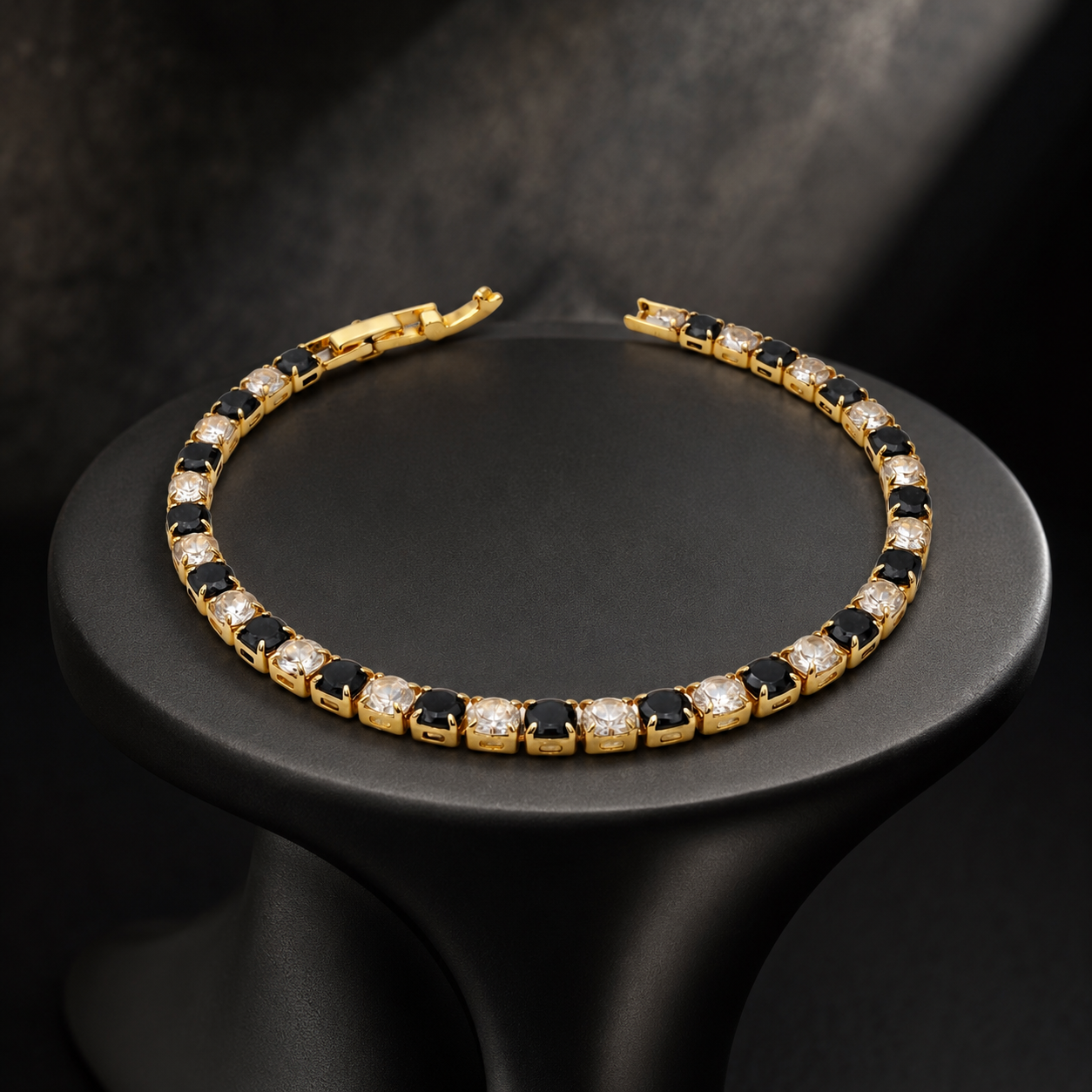 Noir Luxe Bracelet  GWB-78
