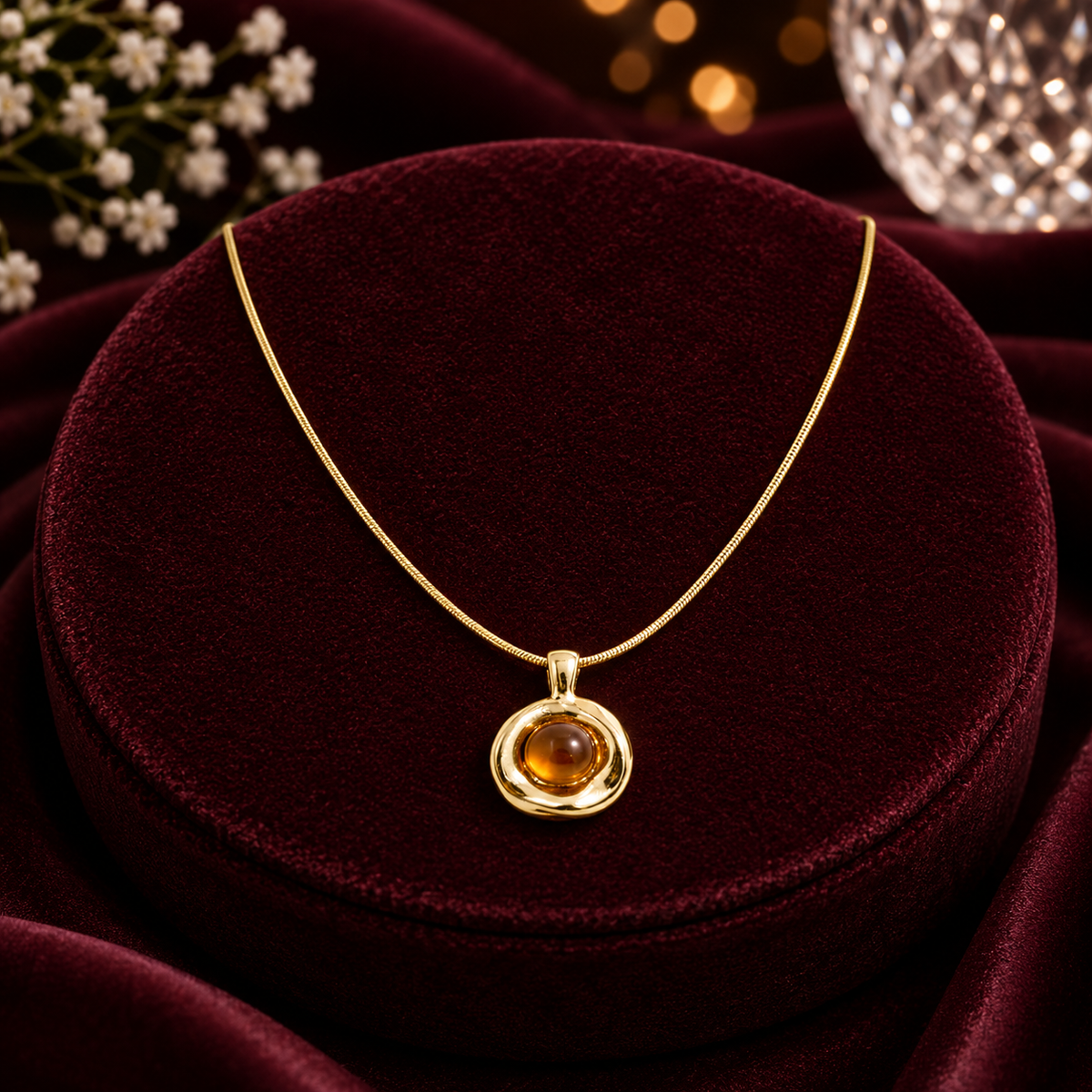 Modern Molten Gold Amber Pendant Necklace GWN -66