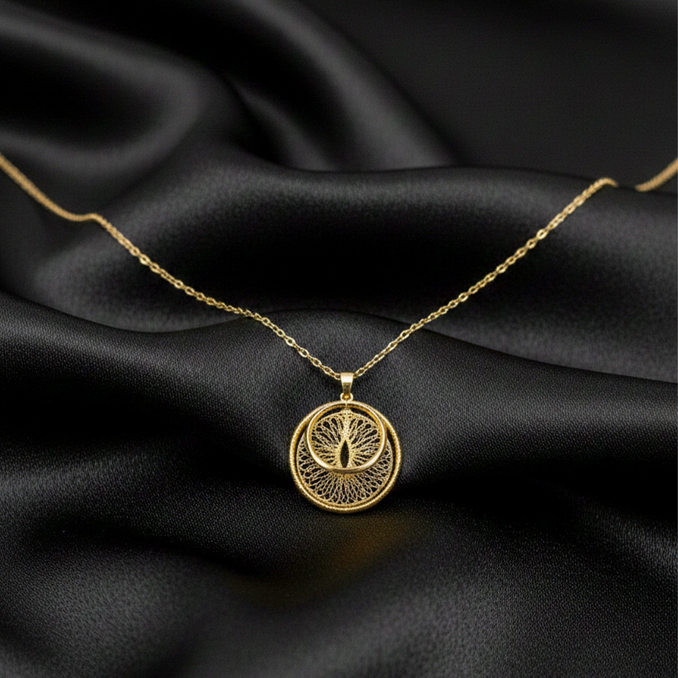Modern Sunburst Medallion Teardrop Necklace GWN -158